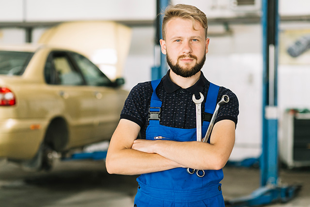 Bogdan, Gerente, Servicio Automotriz FixCar